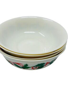 VTG Milk Glass Christmas Cereal Soup Bowl 6" Holly Berry Arcopal
France Lot Of 4
